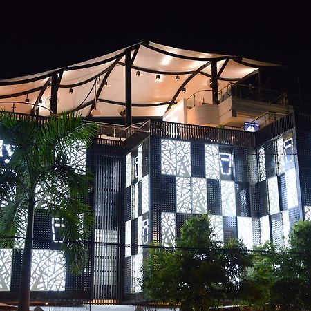 Ned Kelly Hotel & Irish Pub Mandalay Exterior foto