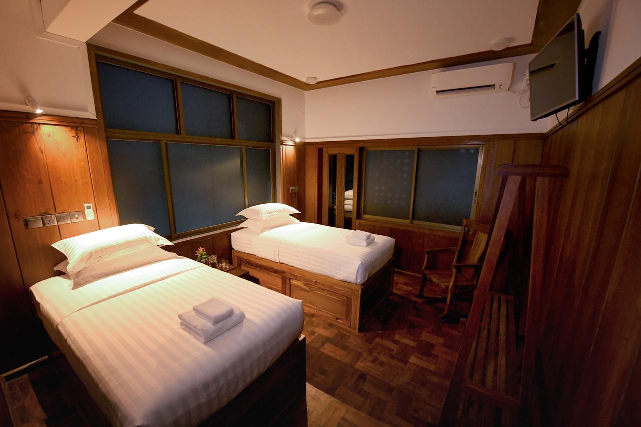 Ned Kelly Hotel & Irish Pub Mandalay Exterior foto